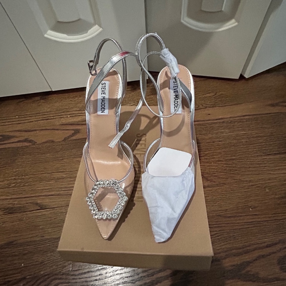 Steve Madden Alessi Pumps Size 7